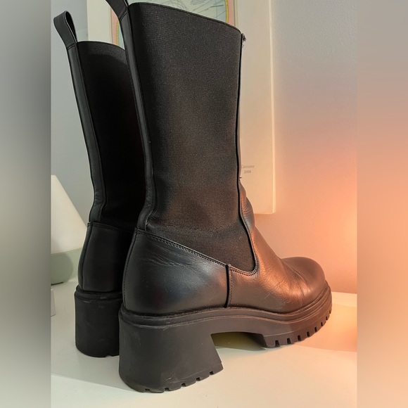 Steve Madden “Hesitant” calf height Chelsea boot - Picture 4 of 8